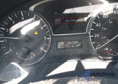 2015 Nissan Altima 2.5 Sv z USA, uszkodzony, nr VIN 1N4AL3AP0FC206893